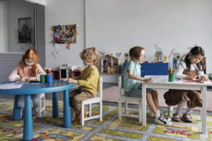 Les unités d’enseignements externalisées permettent à des enfants scolarisés en établissements médico-sociaux de bénéficier de l’inclusion scolaire.